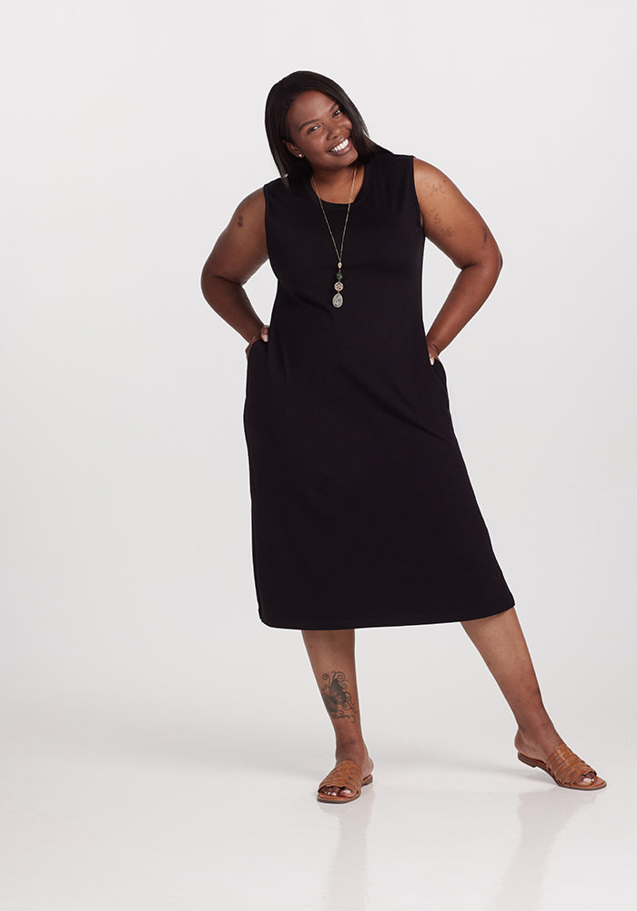 Model wearing Cassie Dress - Black | Le'Quita is 5'11", wearing a size XL