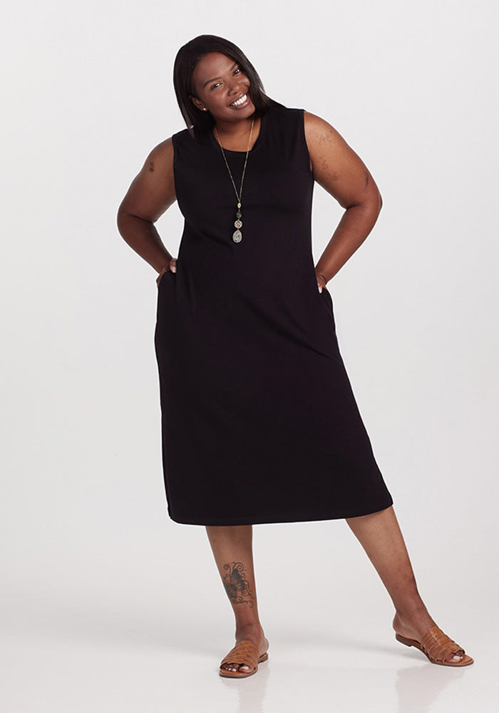 Model wearing Cassie Dress - Black | Le'Quita is 5'11", wearing a size XL