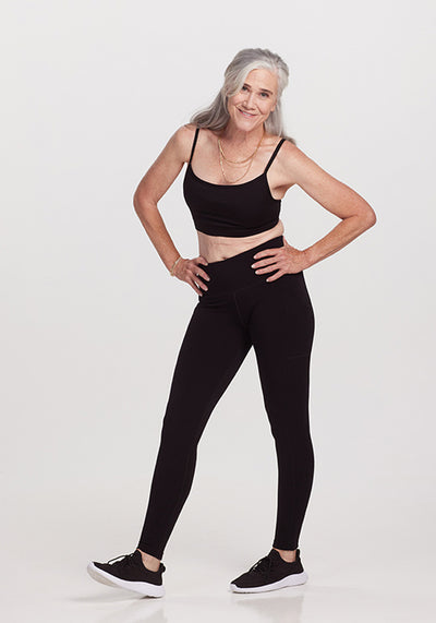 Model wearing Piper leggings - Black