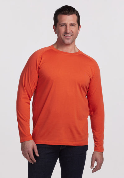 Model wearing Essential tee - Summer Fig | Brandon is 6’3.5”, wearing a size XL