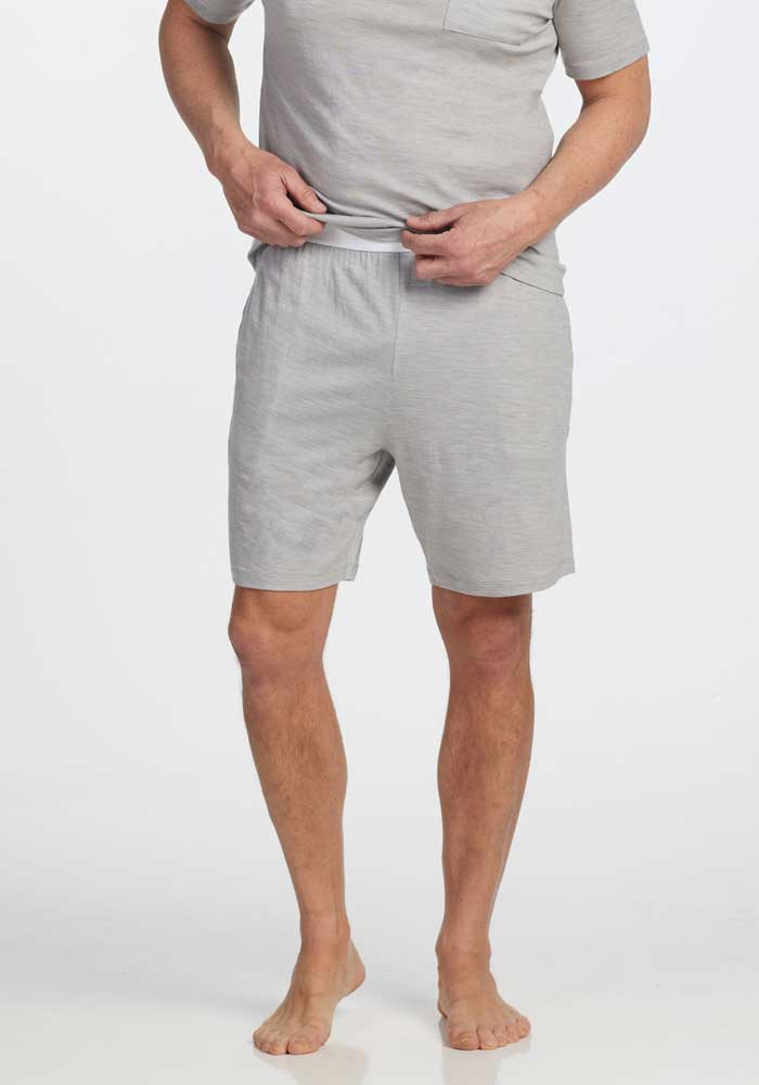 Model wearing Archer shorts - cloud grey | Matthew is 6', wearing a size L